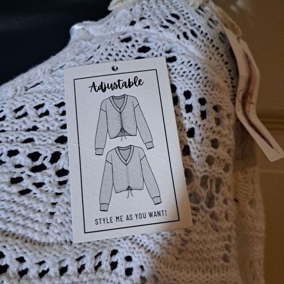 Jessica Simpson adjustable NWT Sweater size small - Picture 2 of 5